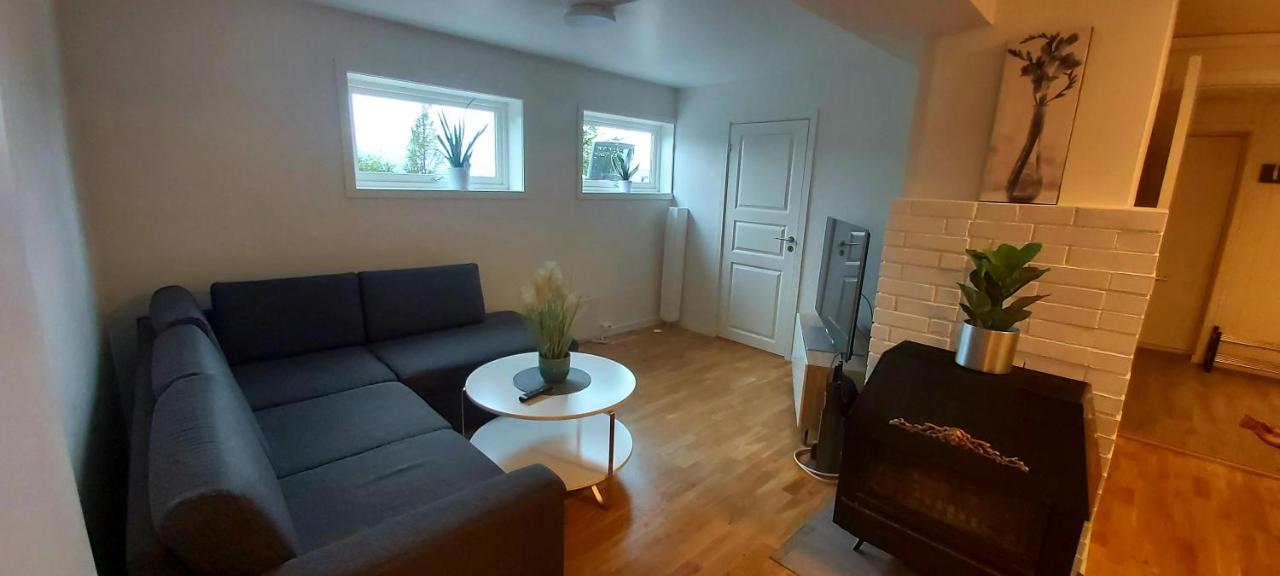 Aurora Rooms In Shared Apartment Nr2 We Are Doing Privet Northen Lights Trips, Reindeer Trip And Fjord Sommaroy Trip 特罗姆瑟 外观 照片