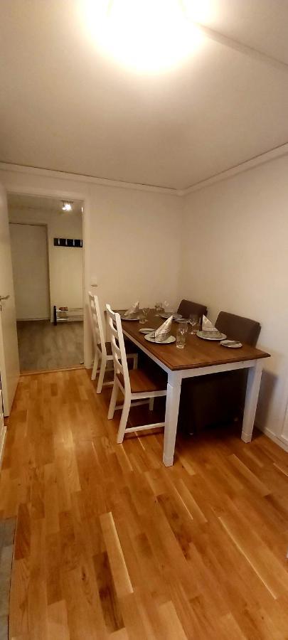 Aurora Rooms In Shared Apartment Nr2 We Are Doing Privet Northen Lights Trips, Reindeer Trip And Fjord Sommaroy Trip 特罗姆瑟 外观 照片