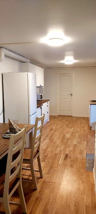 Aurora Rooms In Shared Apartment Nr2 We Are Doing Privet Northen Lights Trips, Reindeer Trip And Fjord Sommaroy Trip 特罗姆瑟 外观 照片