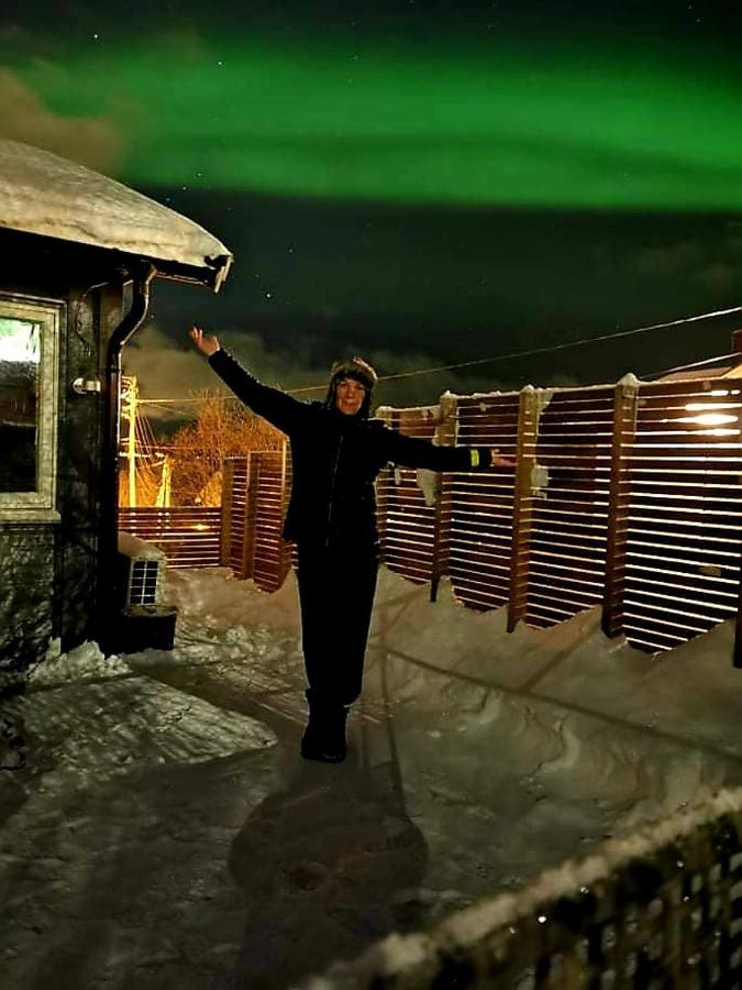 Aurora Rooms In Shared Apartment Nr2 We Are Doing Privet Northen Lights Trips, Reindeer Trip And Fjord Sommaroy Trip 特罗姆瑟 外观 照片
